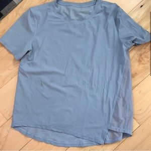 Lululemon womens t shirt